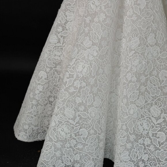 Preloved US6 Anna Augusta Modest Style Guipure Lace Bridal Gown - Picture 5 of 8
